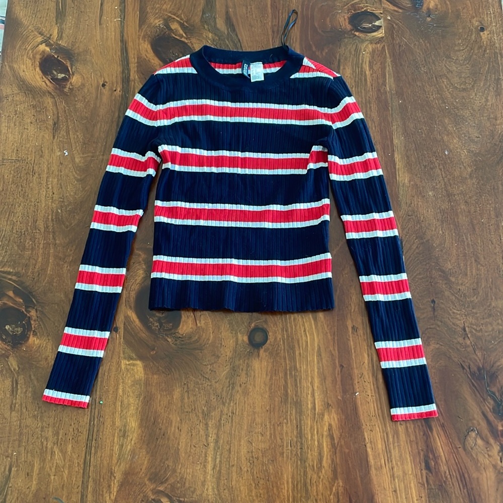 long sleeve H&M shirt